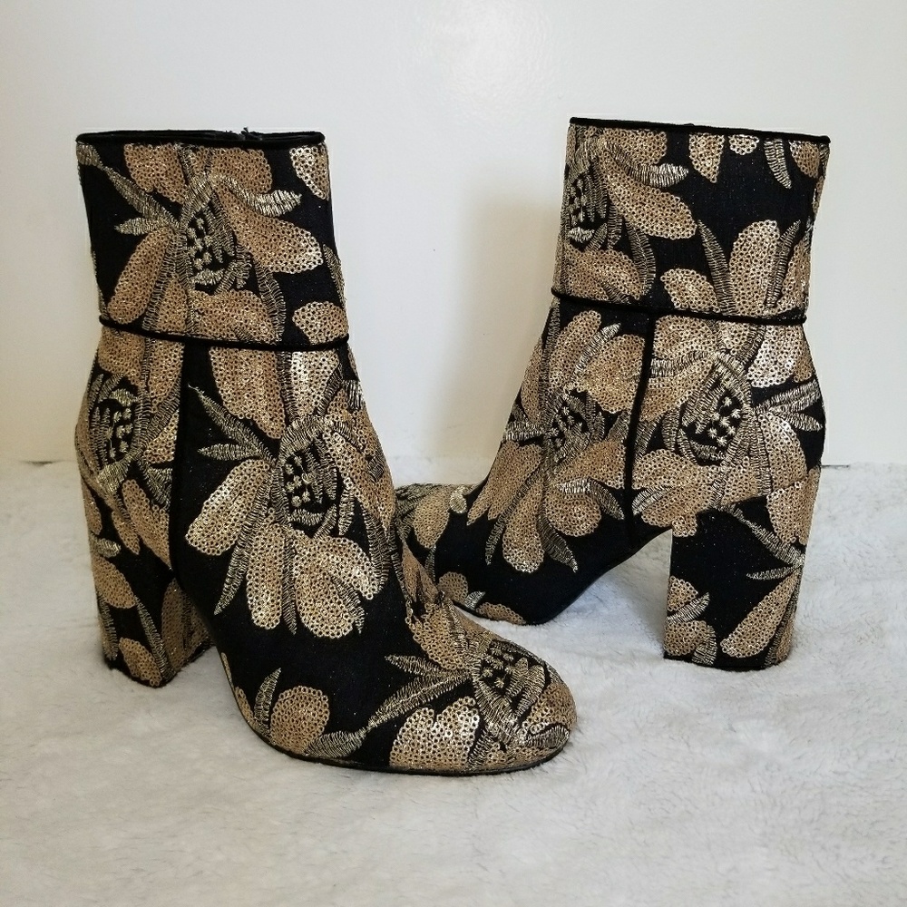 Steve Madden Gold Seqin Booties